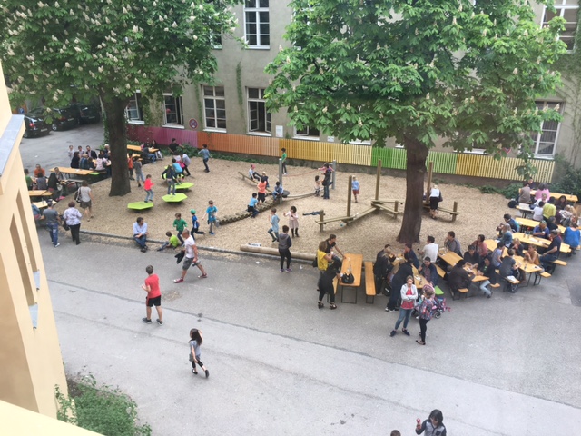 Pausenhof nach dem Umbau